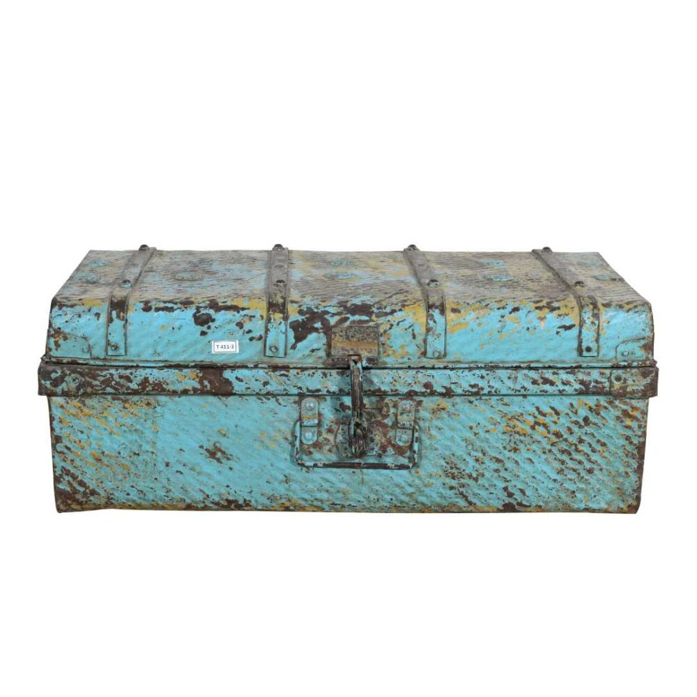 Vintage Indian Iron Train Travel Chest – Distressed Turquoise Blue Painted Coffee Table, c.1930 - Image 3