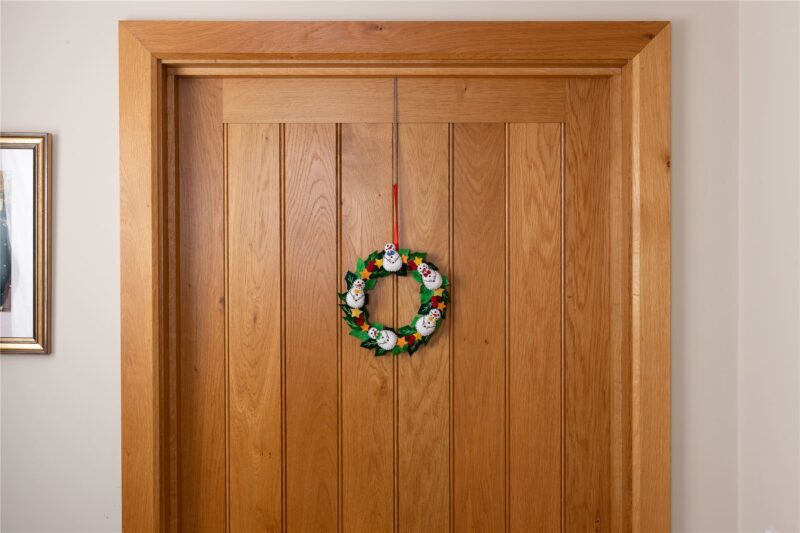 Handmade Felt Wreath Christmas Door Hanging Decoration - 21 cm - Image 5