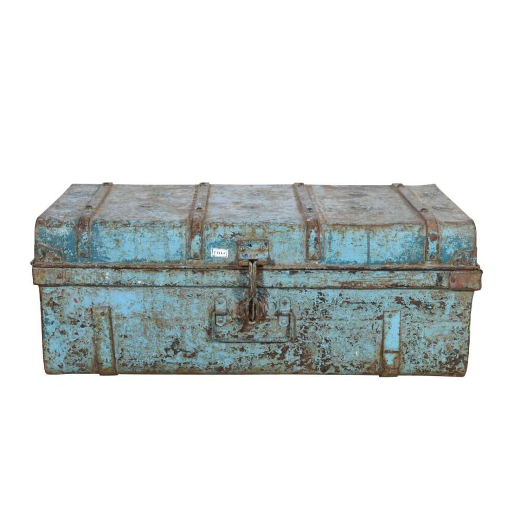 Vintage Indian Iron Train Travel Chest – Distressed Sky Blue & Rust Painted Coffee Table, c.1930 - Image 2