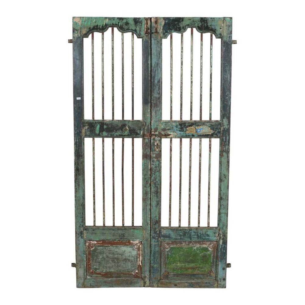 Antique Verdigris Green Indian Painted Teak Wood Jali Door Garden Gate Pair – Gujarat, 19th Century - Image 2