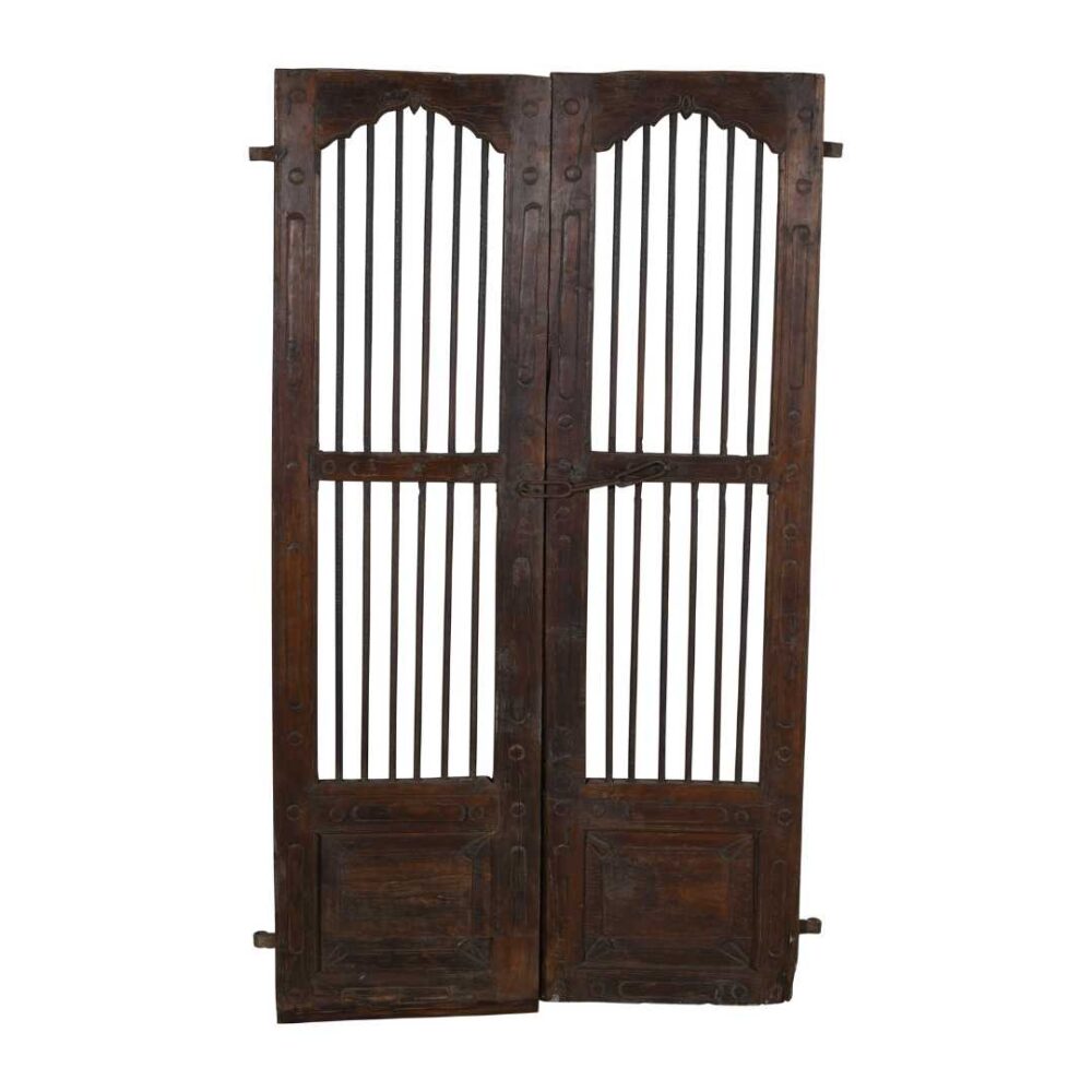 Antique Dark Walnut Brown Indian Teak Jali Door Garden Gate Pair – Gujarat, 19th Century - Image 2